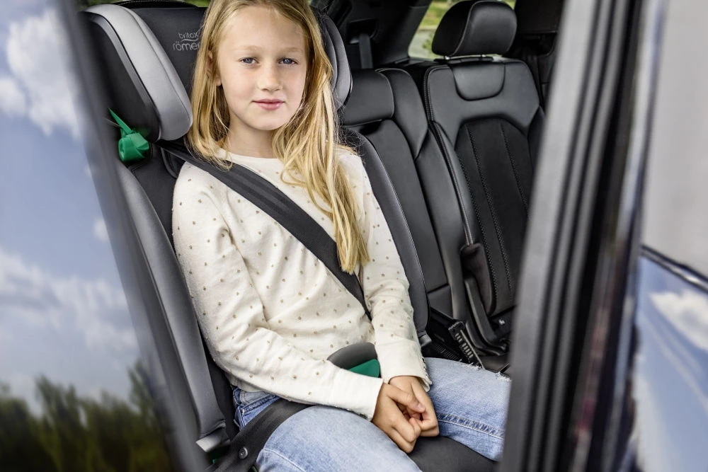 Britax Römer Advansafix M I-Size Storm Grey (15 Monate - 12 Jahre) 7 Britax Römer Advansafix M I-Size Storm Grey (15 Monate - 12 Jahre) – Bild 5