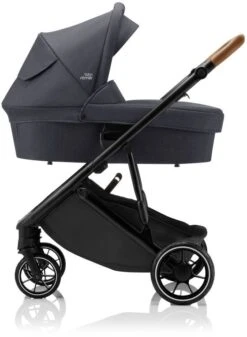 Britax Römer Strider M Black Shadow ESSENTIAL BUNDLE (Kinderwagen + Babywanne)