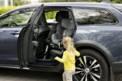 Britax Römer 2022 Swingfix M I-Size (61-105 Cm) Graphite Marble -Britax Römer 57622 6 231051 6