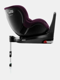 Britax Römer Dualfix M I-Size Burgundy Red -Britax Römer DUALFIX M i SIZE BurgundyRed 05 RWF 2017 300dpi